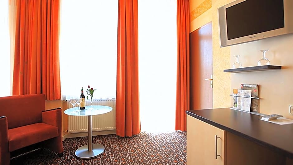 Adesso Hotel Kassel -pay at property on arrival- Ihr Automatenhotel in Kassel