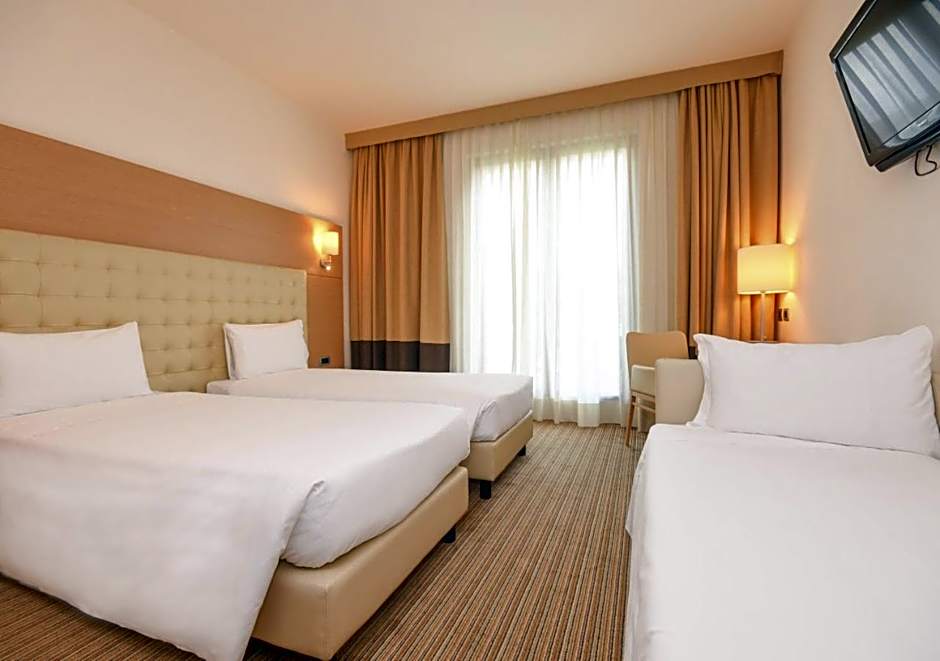 Hotel Parchi Del Garda