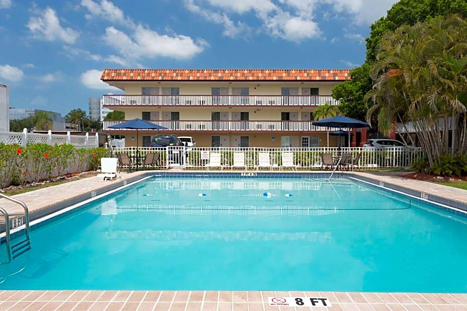 Baymont by Wyndham Sarasota