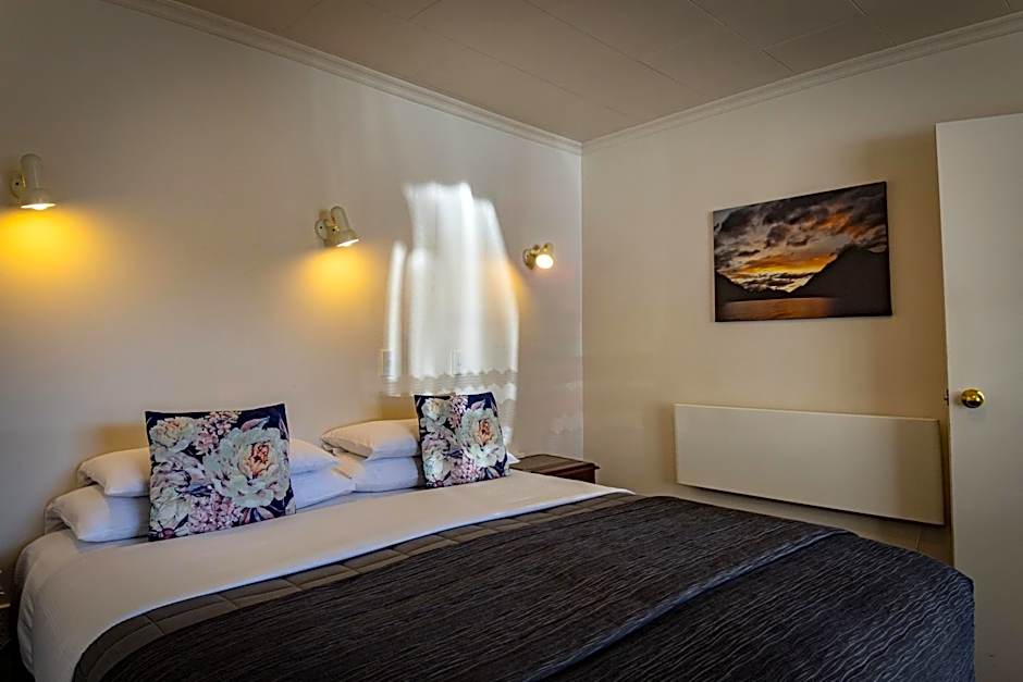 ASURE Amber Court Motel