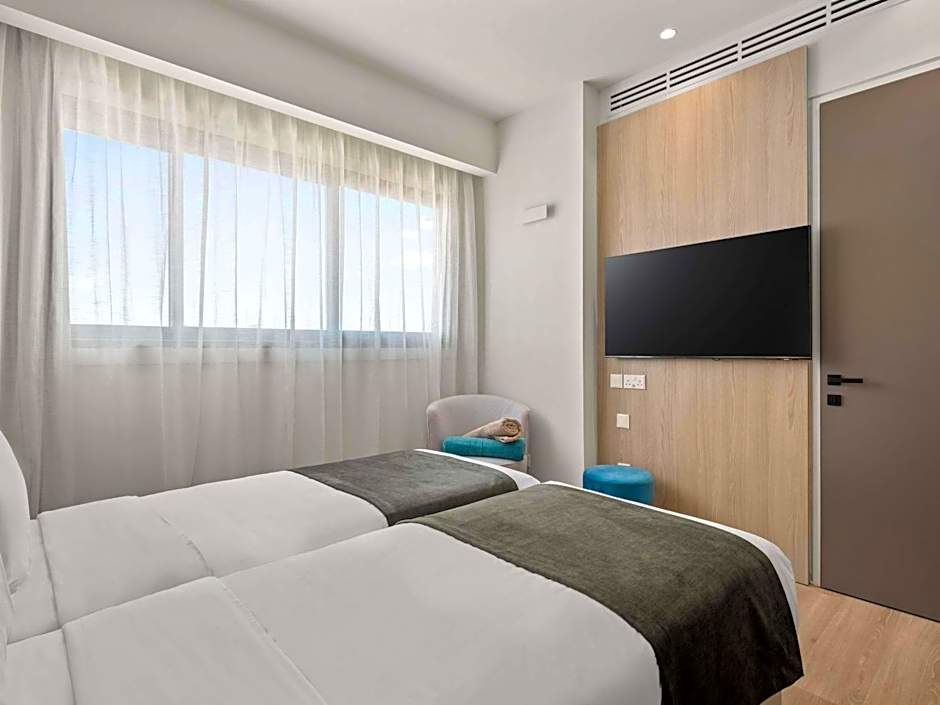 Mercure Larnaca City
