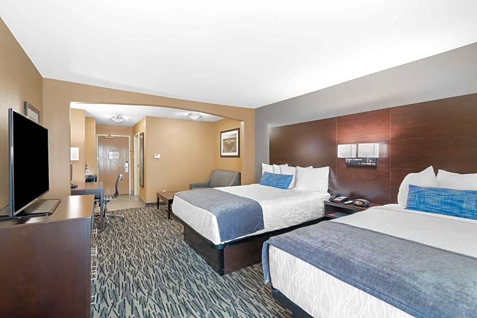 Best Western Plus Denton Inn & Suites