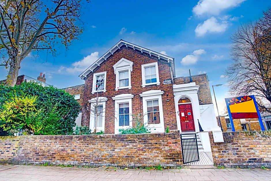 Peckham Rooms Hotel by Belvilla London