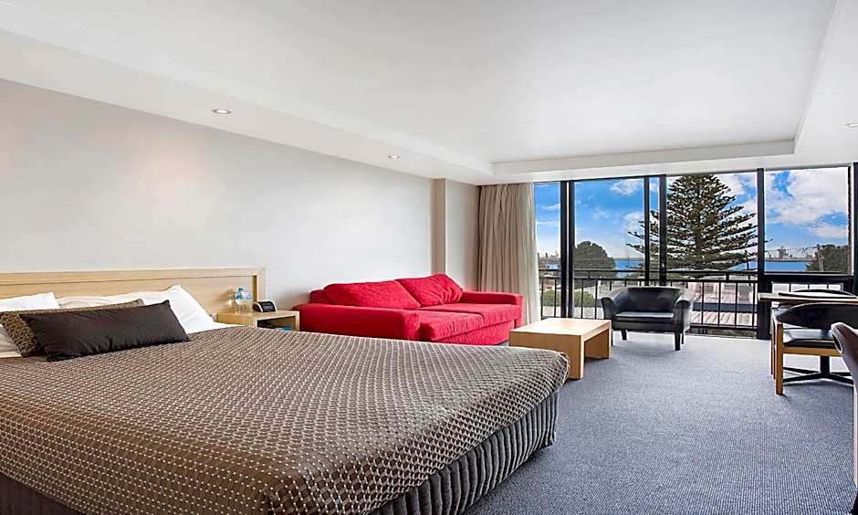 Richmond Henty Hotel