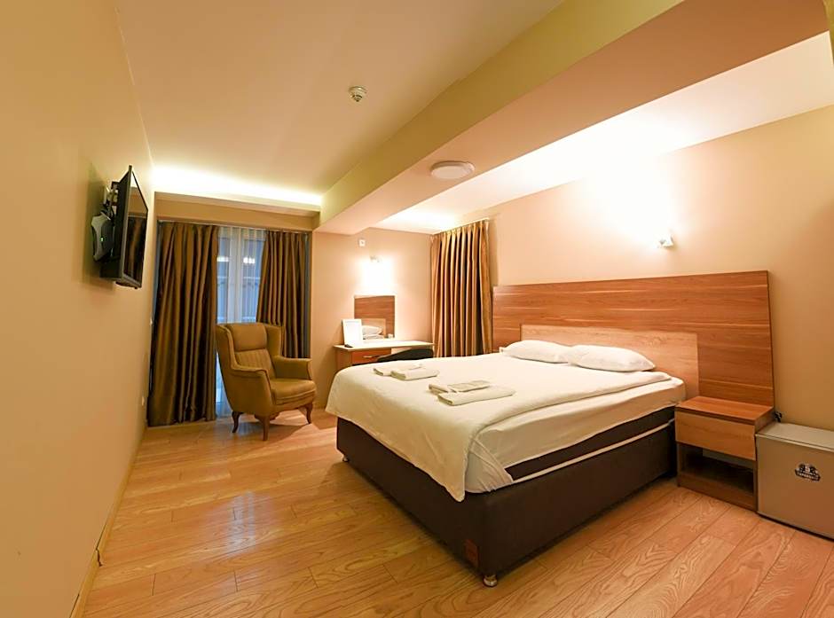 HOTEL IMPERIAL STRUGA