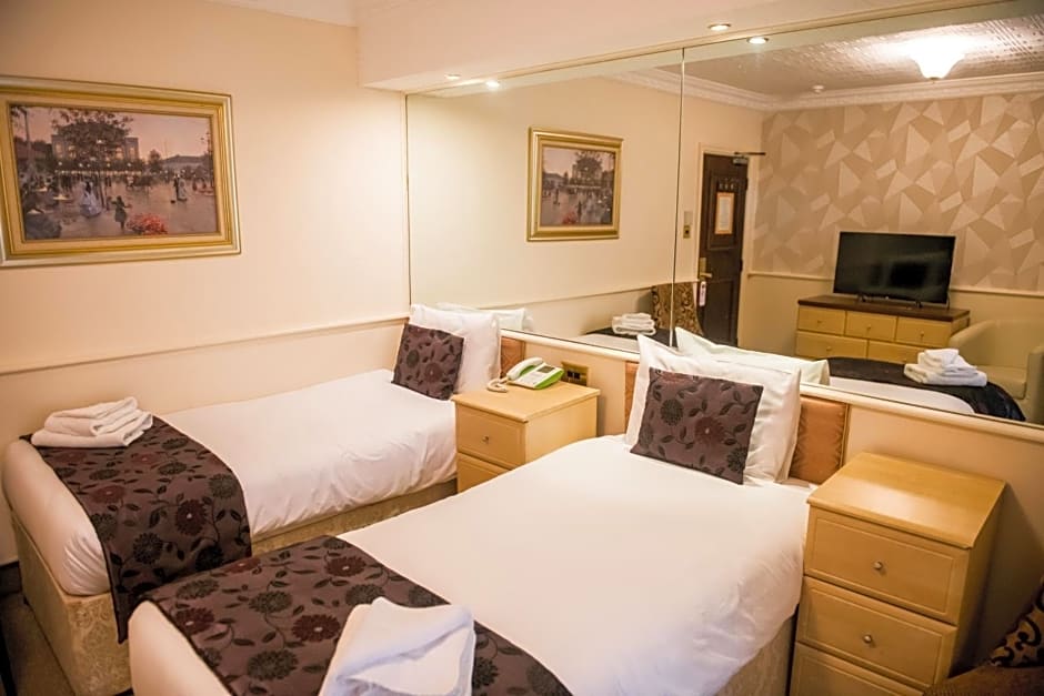 Clifton Park Hotel - Exclusive to Adults