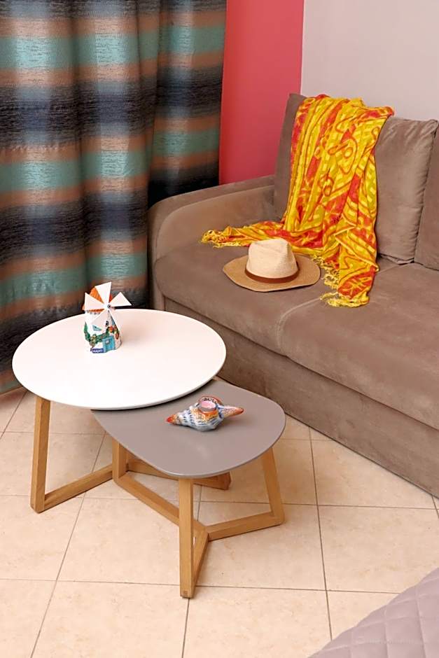 Grace Hotel & Studios