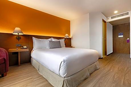 Deluxe Superior Queen