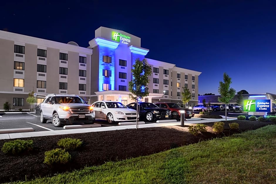 Holiday Inn Express and Suites West Ocean City