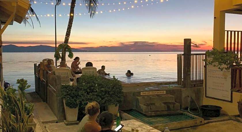 Rin Bay View Bungalow & Restaurant