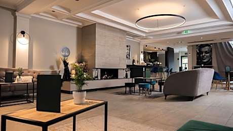Logis Hôtel & Restaurant - Les Tuileries