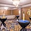 DoubleTree by Hilton Hotel Utica