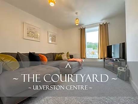 The Courtyard, 4 - Bed, Sleeps 6, Pets Welcome