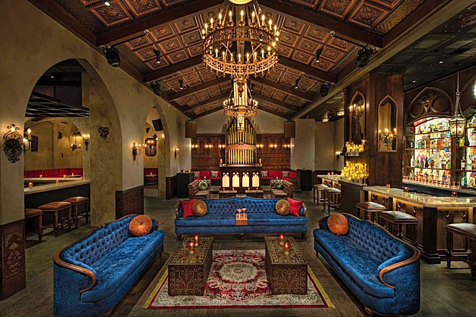 AC Hotel by Marriott Downtown Los Angeles
