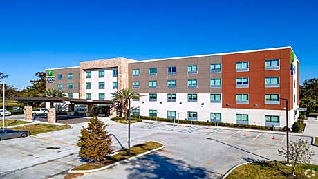 Holiday Inn Express & Suites Chalmette - New Orleans S By IHG