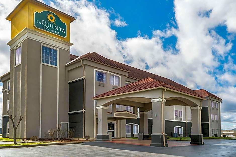 La Quinta Inn & Suites by Wyndham Canton