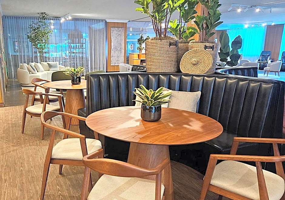 Nacional Inn Poços de Caldas - Lazer completo e Gastronomia no Centro