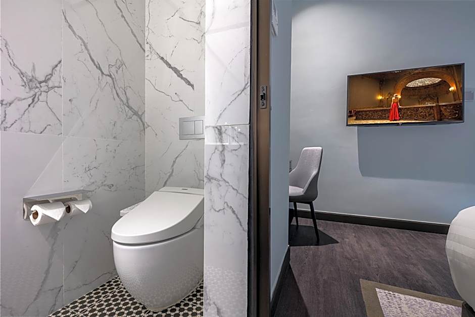 The George Penang by The Crest Collection