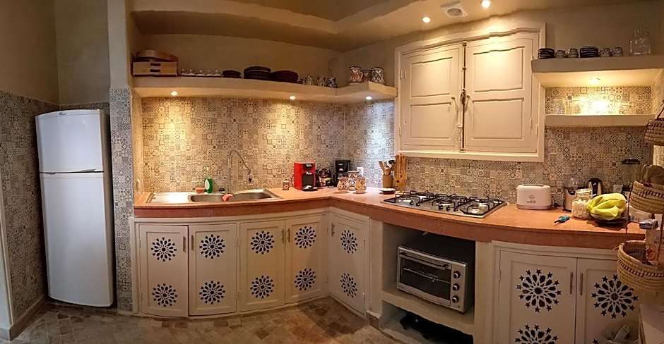 Jennat El Mossafir-Riad privé avec services maison entière
