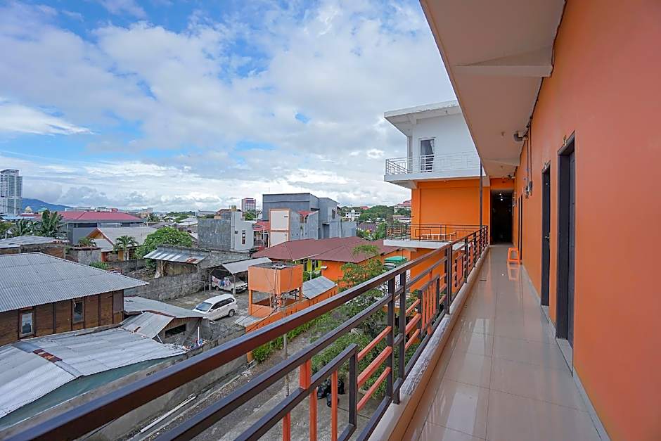 Oxy Townhouse – Manado, ID