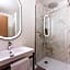 B&B HOTEL Lille Roubaix Centre Grand-Place