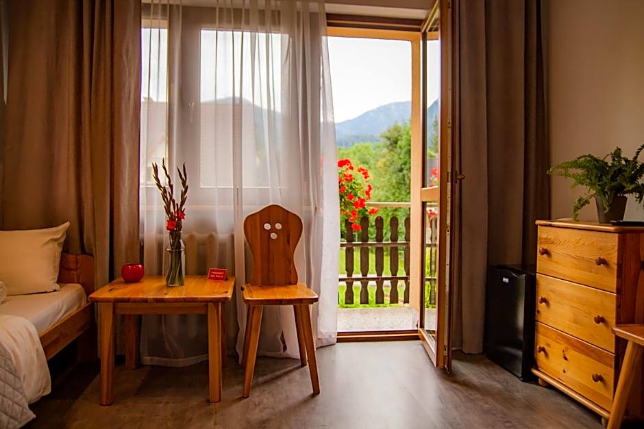 POKOJE GOŚCINNE WILCZNIK 12