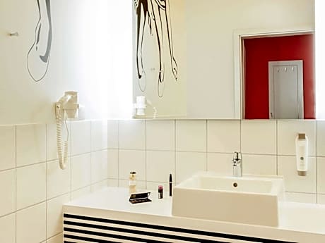 Superior Double Room with One Double Bed and Sofa