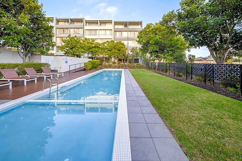 Oaks Nelson Bay Lure Suites