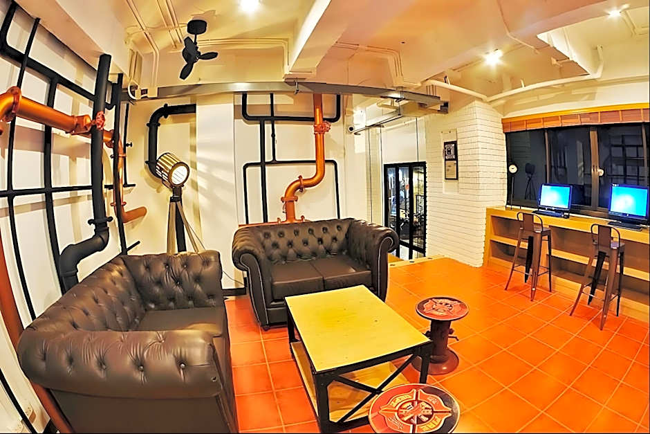 Forty Winks Phuket Hotel