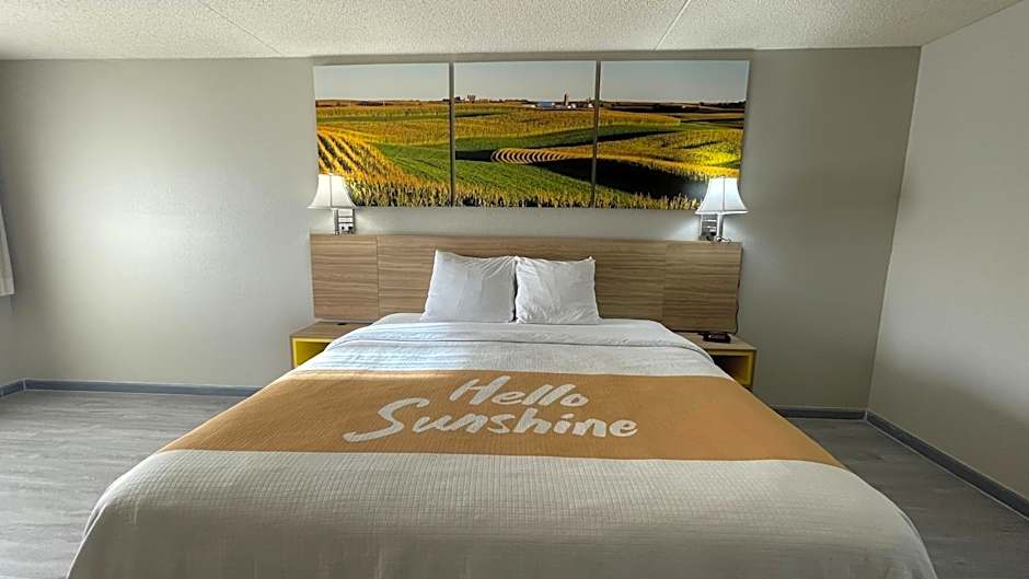 Days Inn by Wyndham Salina South