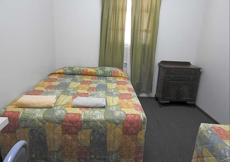 Broken Hill Tourist Lodge