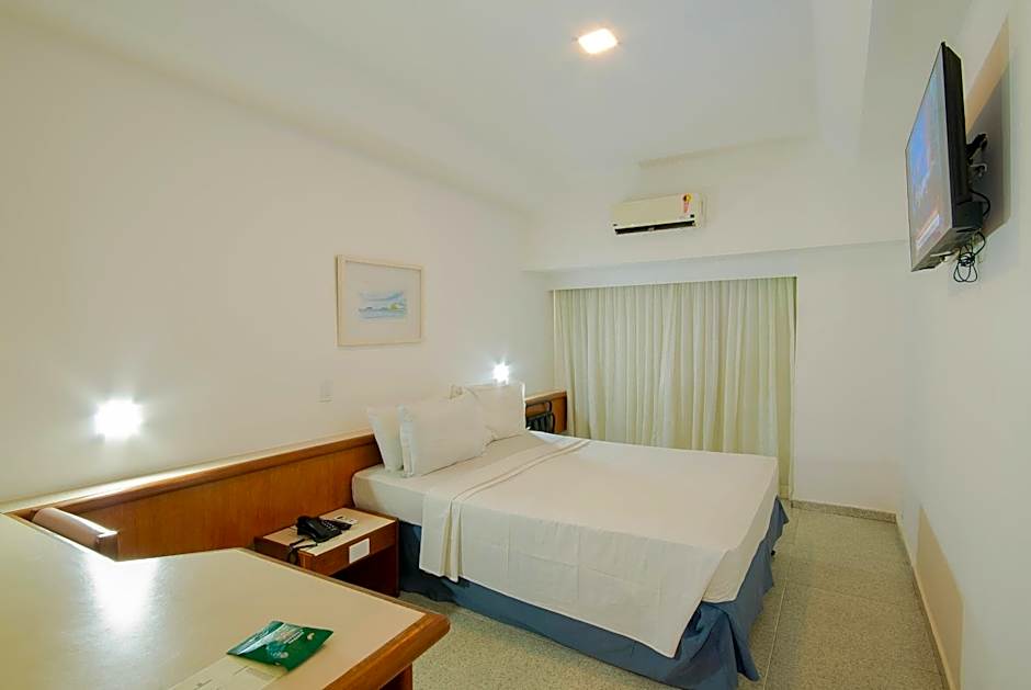 Hotel Bandeirantes
