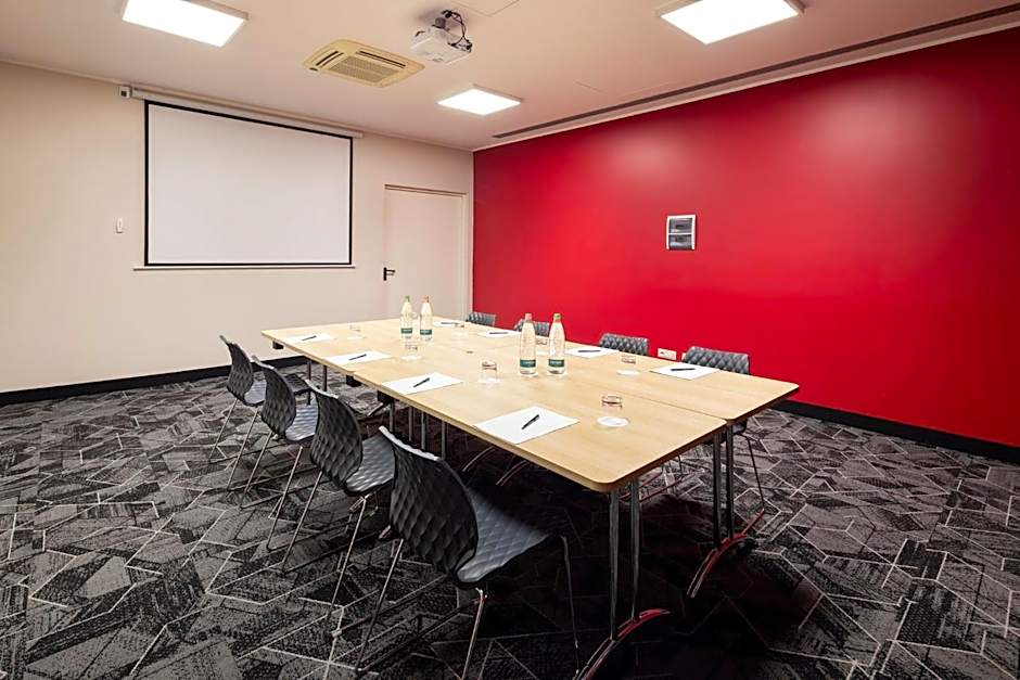 Holiday Inn Genoa City By IHG