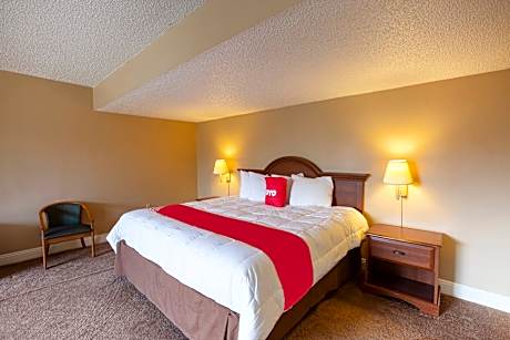 Premium King Bed Smoking