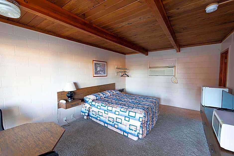 Cedar Inn