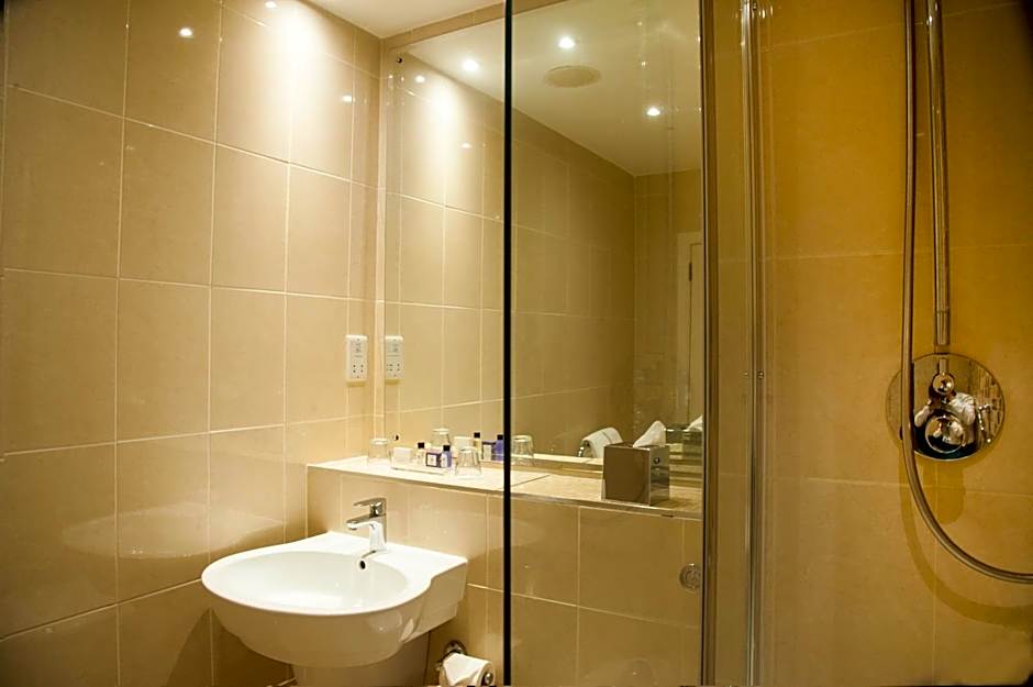 Macdonald Burlington Hotel