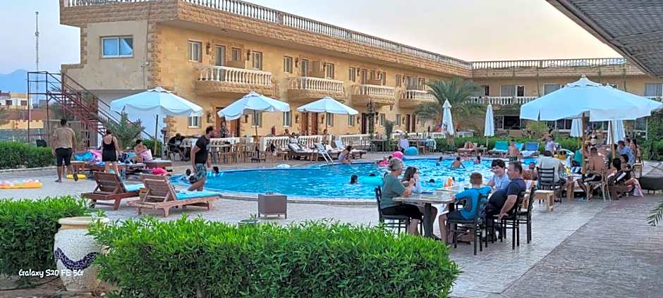 Ciao Hotel