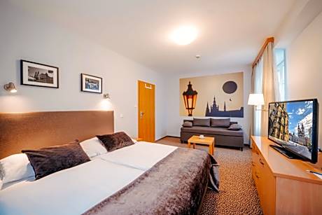 Family Room with Free ZOO Entry