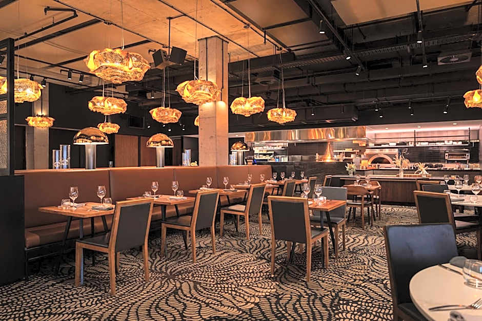 Amora Hotel Adelaide