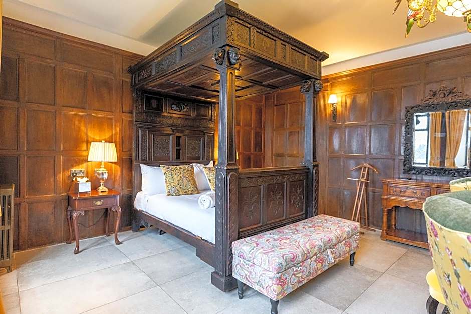 Weston Manor Hotel