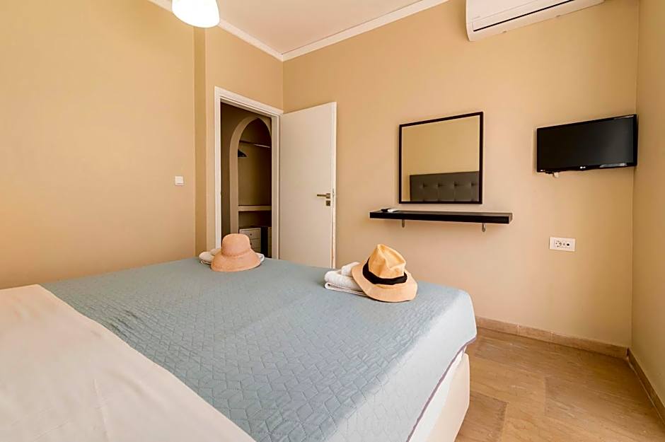 Lefka Hotel & Apartments
