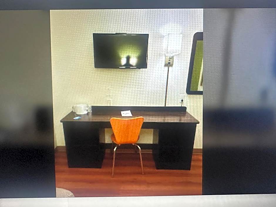 Motel 6-El Paso, TX - East