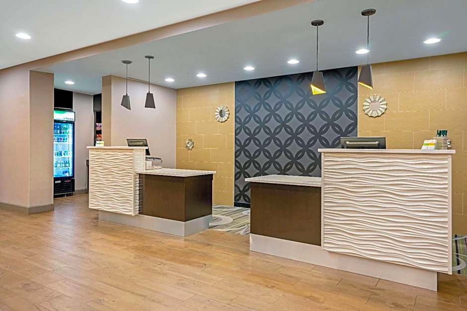 La Quinta Inn & Suites by Wyndham Tumwater - Olympia