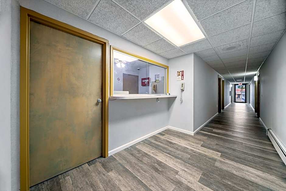 Executive Inn