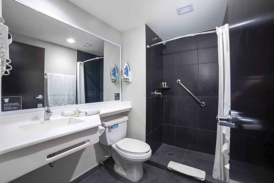 City Express Plus by Marriott Cabo San Lucas