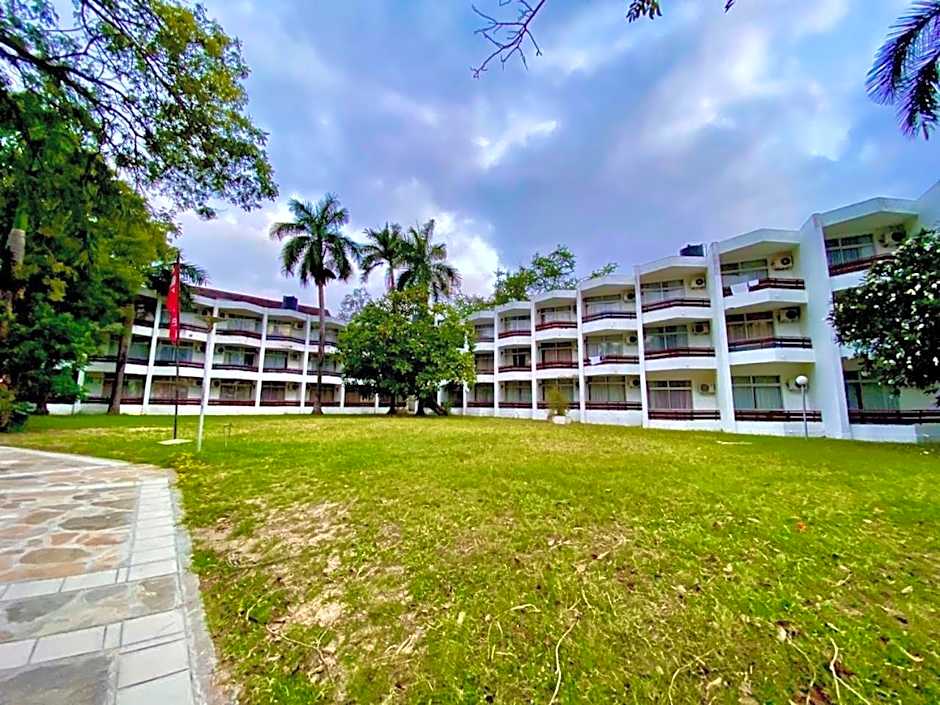 Kenya Bay Beach Hotel