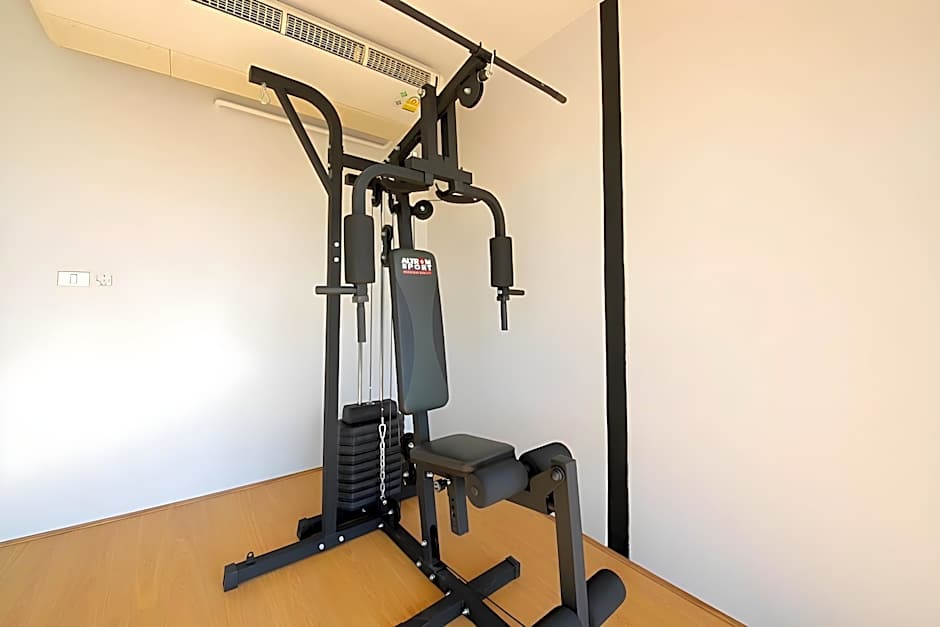 Golden Paradise Hotel