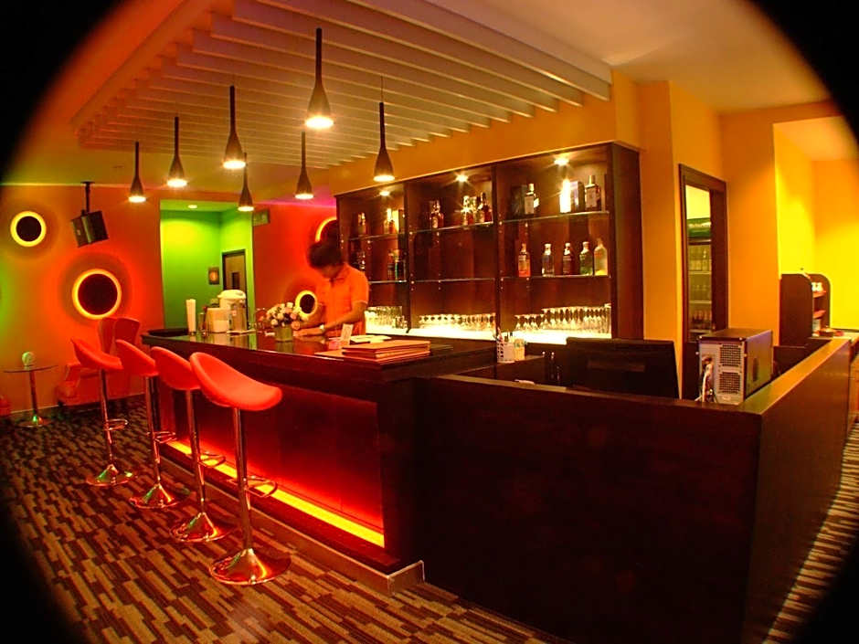 Capital O 75514 Vasidtee City Hotel (Suphanburi)