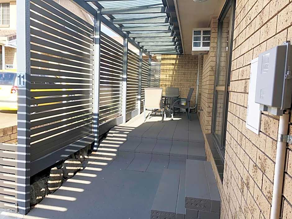 Jacaranda Place Motor Inn