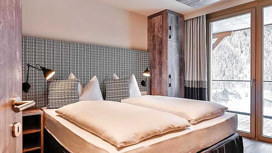 Mountain Spa Residences
